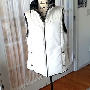 Reversible women's vest